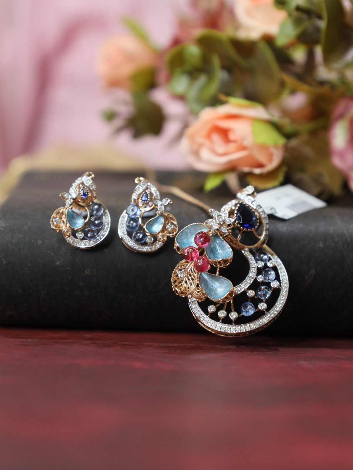 Celestial Bloom Natural Diamond Pendant Set