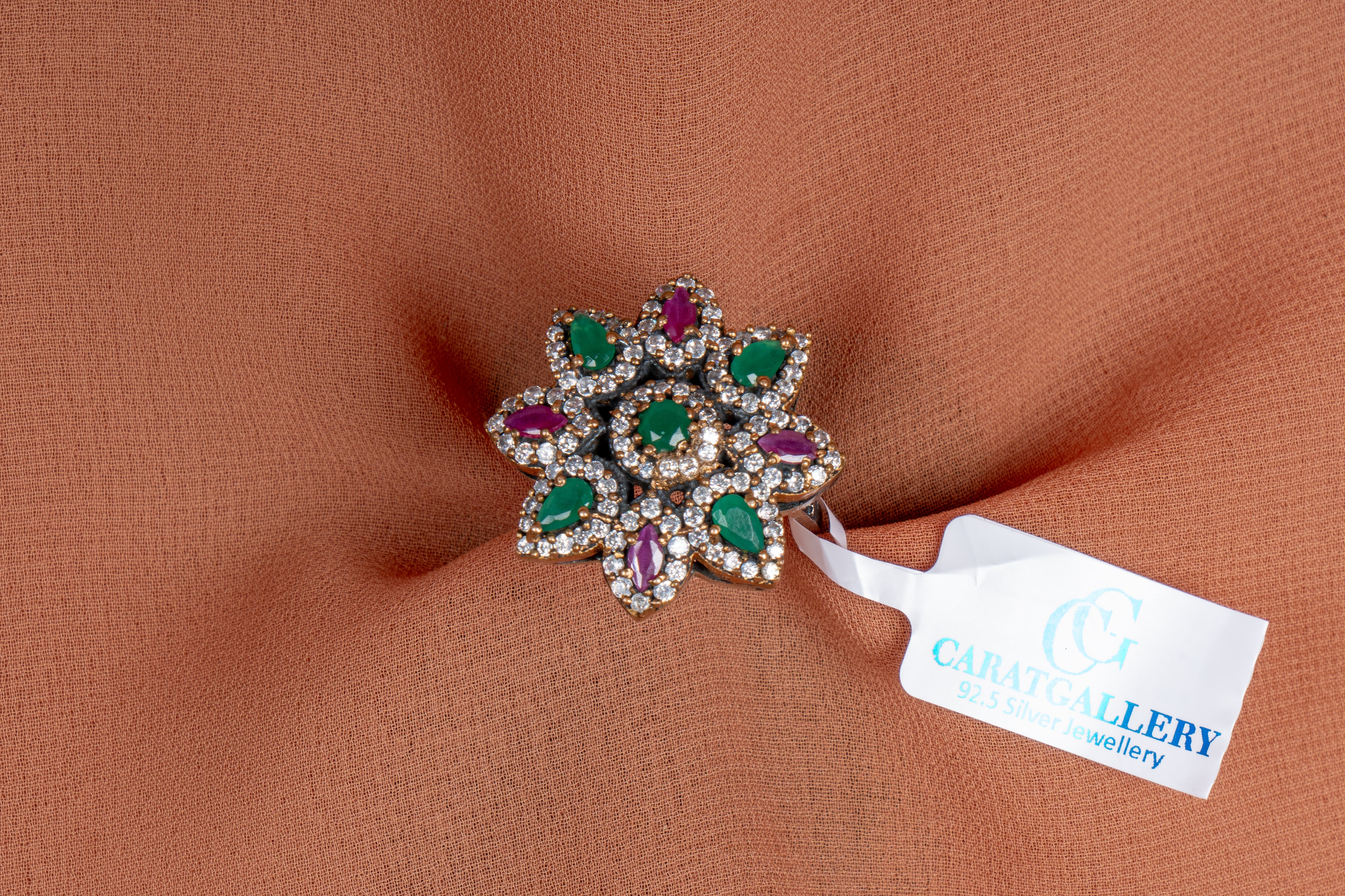 Esmara Antique Emerald & Ruby Star Ring