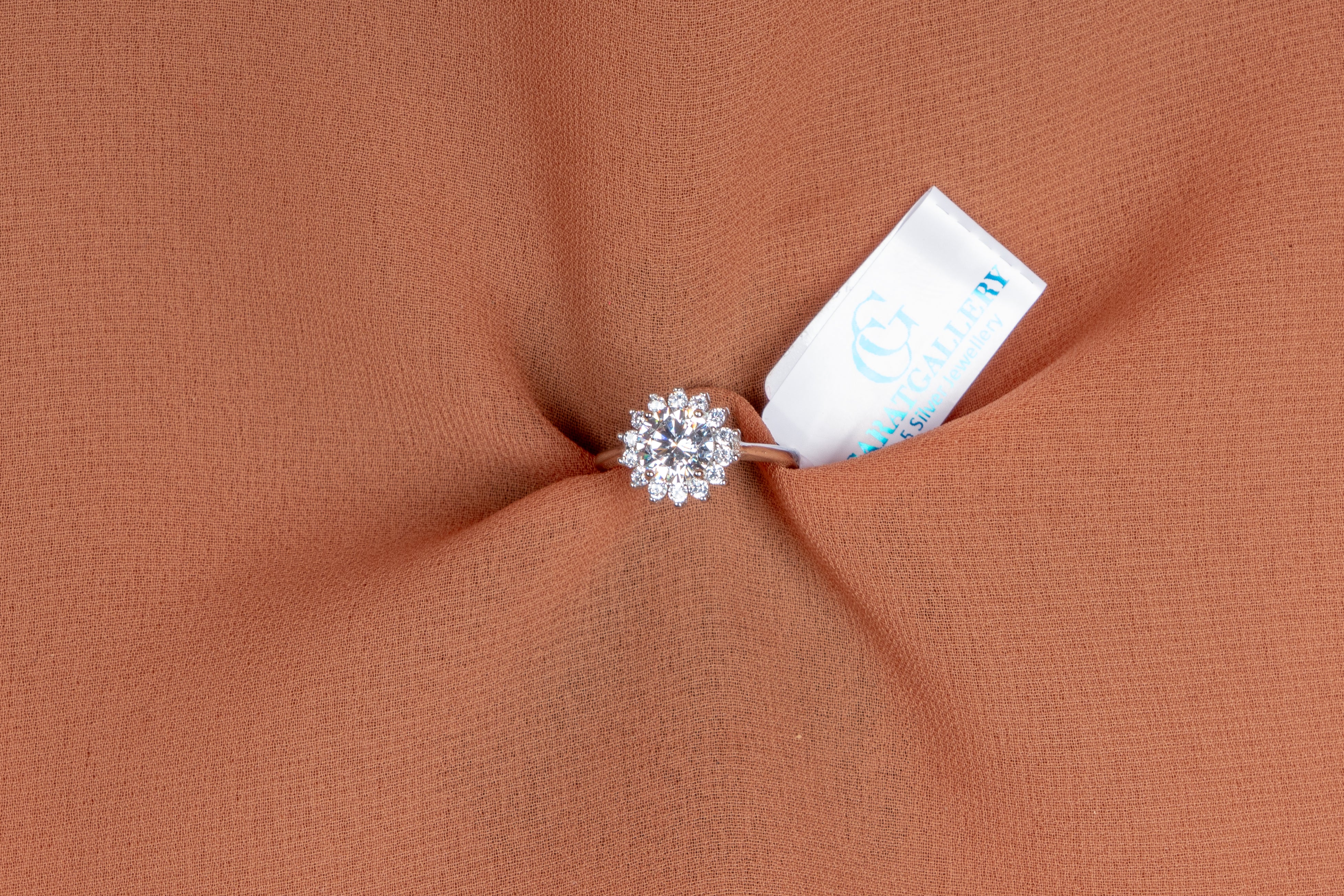 Floressa Round Halo Ring
