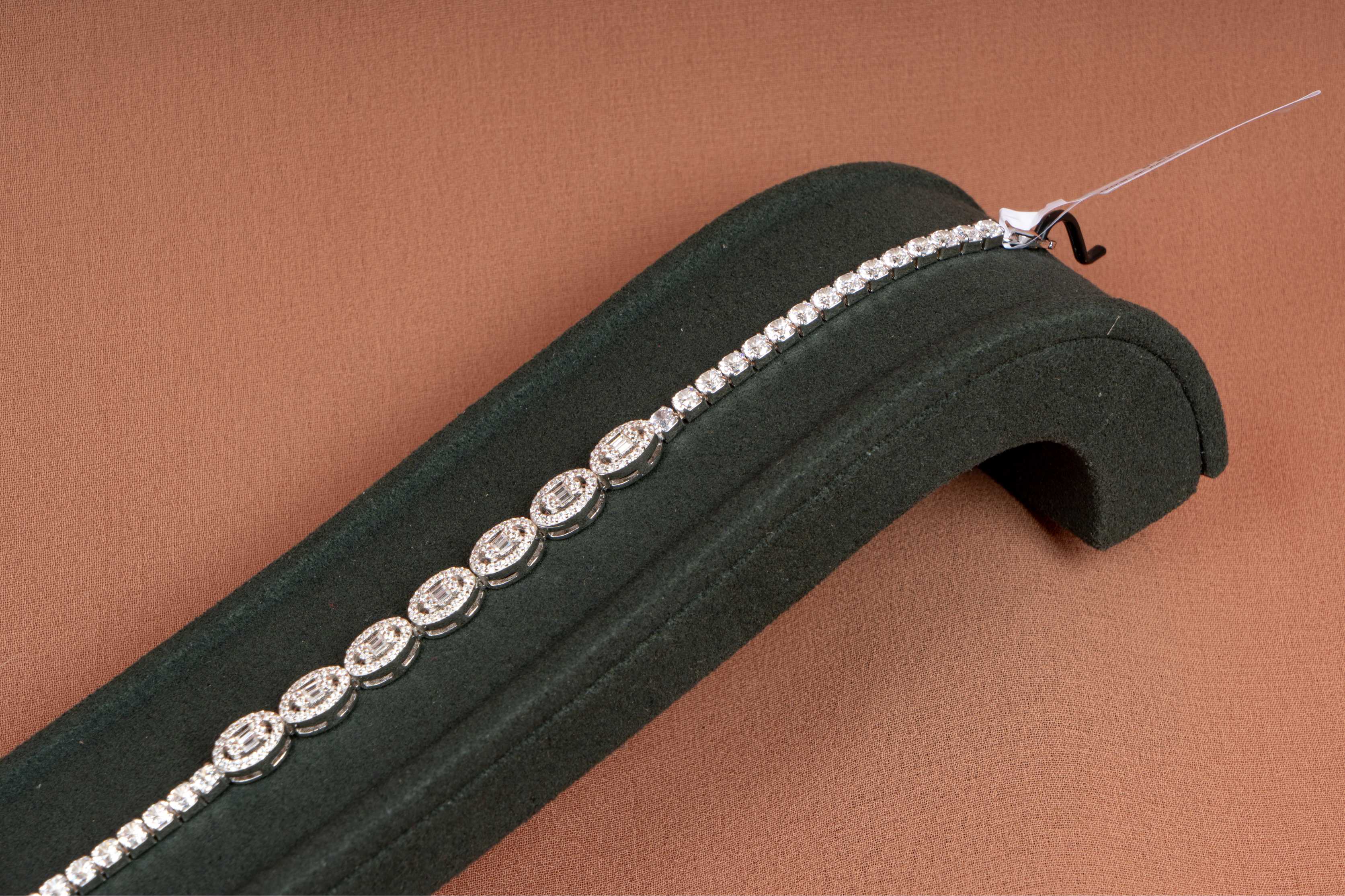 Orlena Halo Crystal Bracelet
