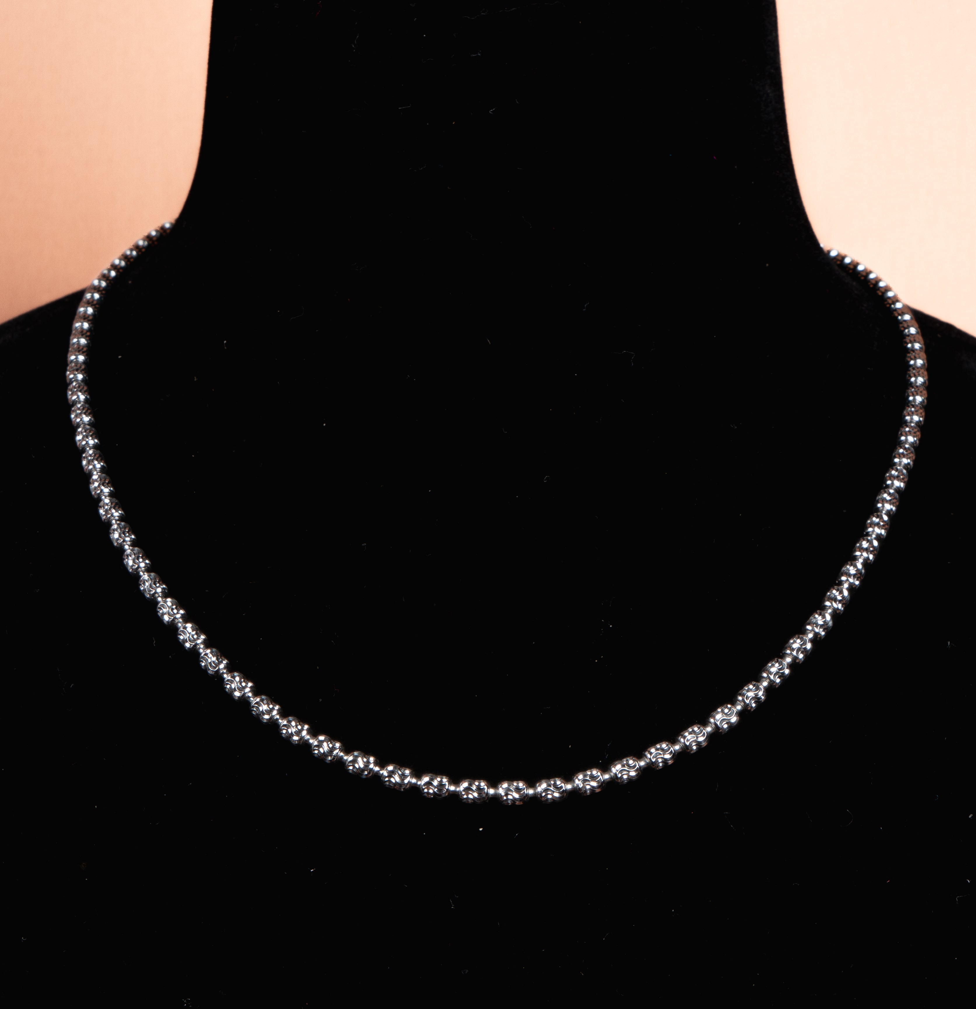 Aveline Moon-Cut Bead Chain