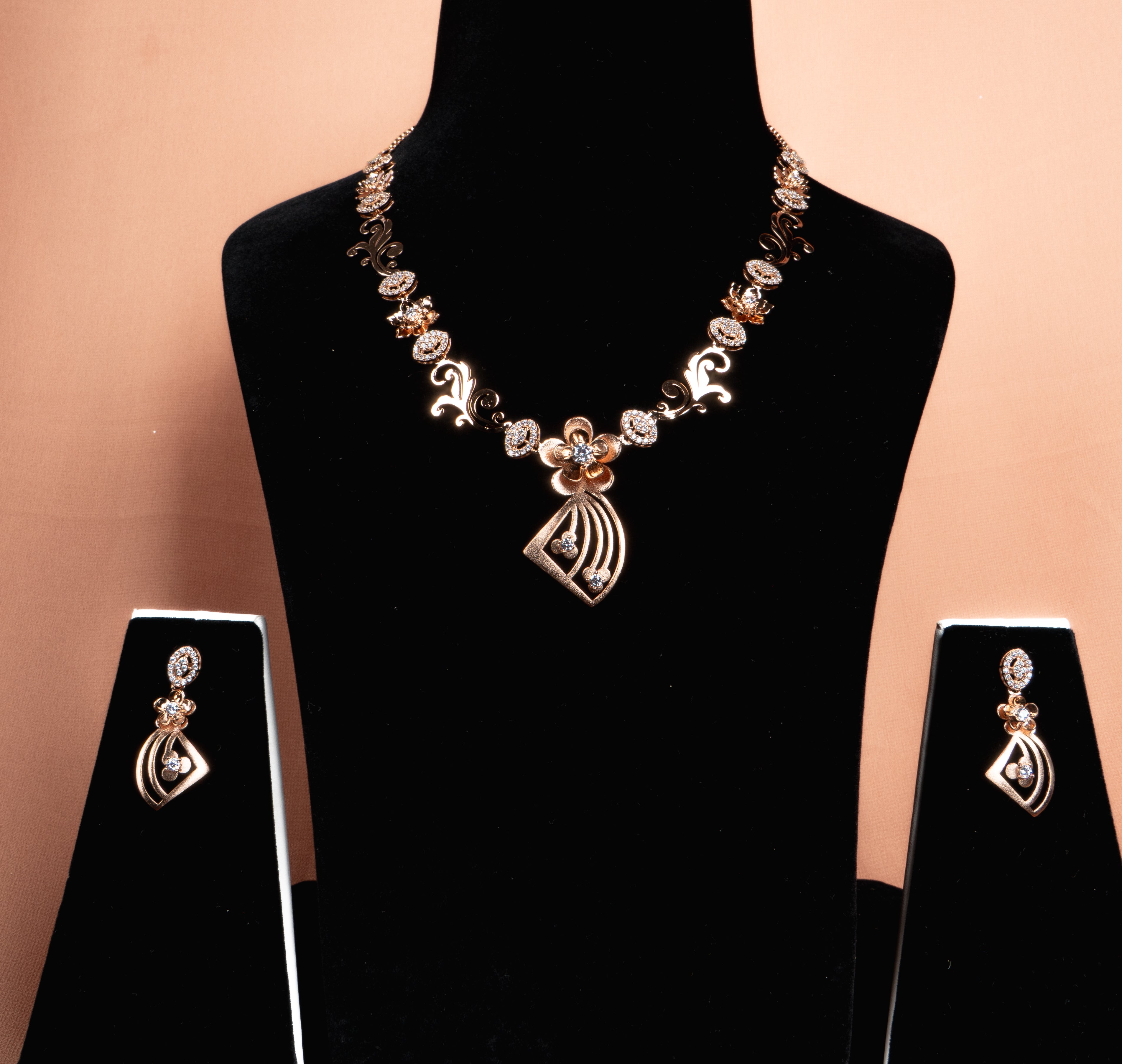 Elaris Floral Necklace and Earrings Set