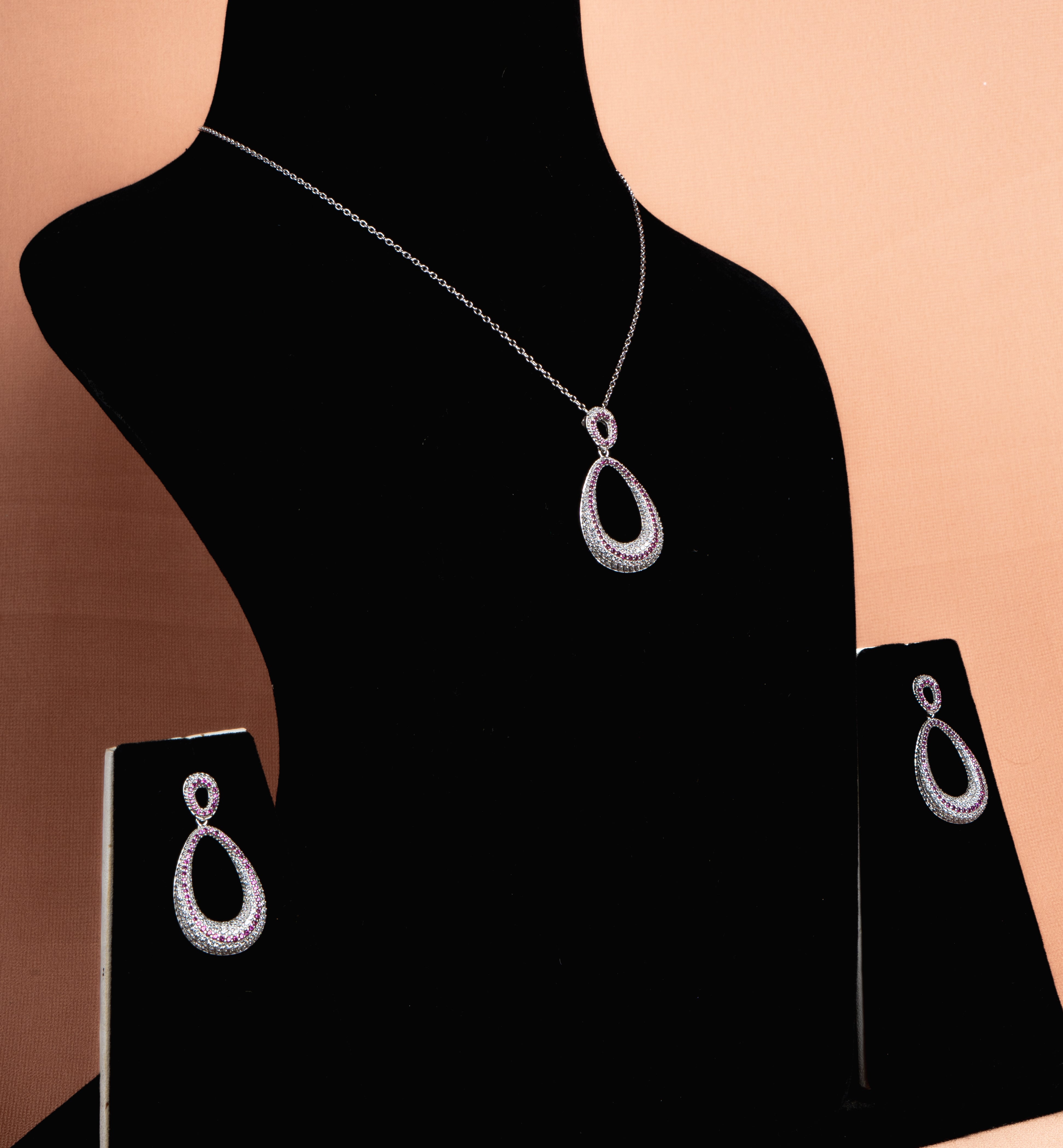 Zephira Halo Necklace and Earrings Set