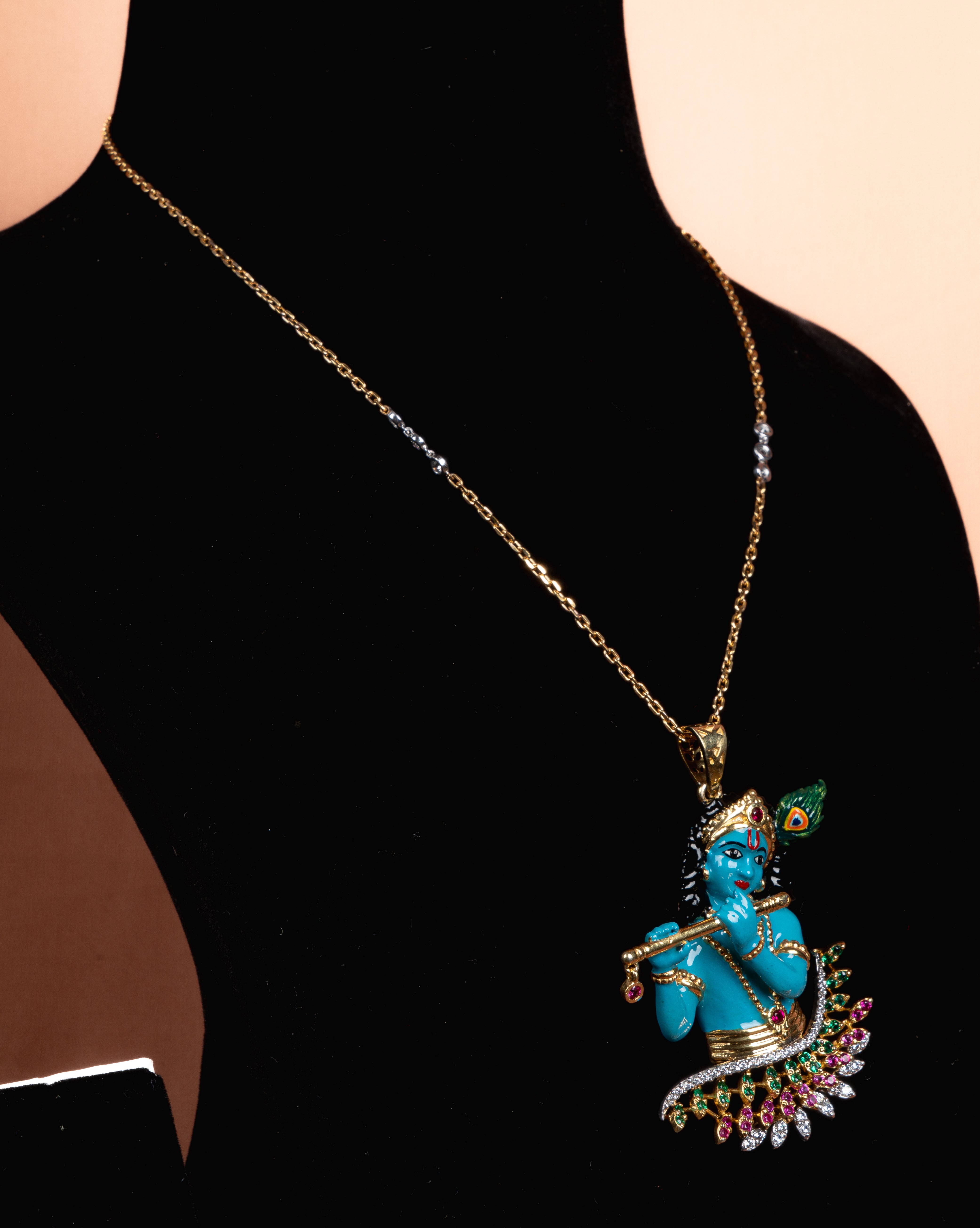 Aurevon Artisan Pendant Chain