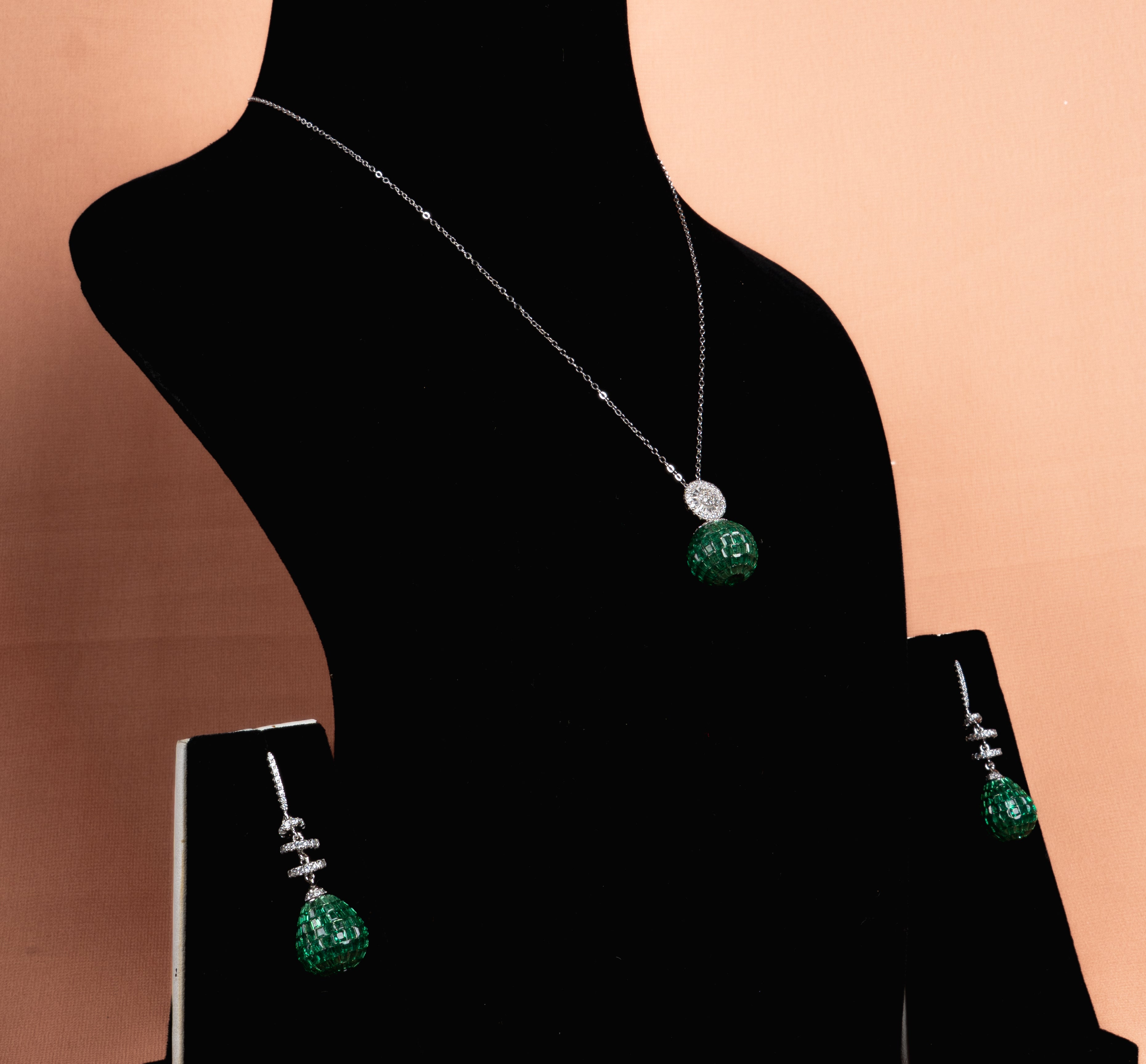 Everdine Emerald Drop Necklace and Earrings Set