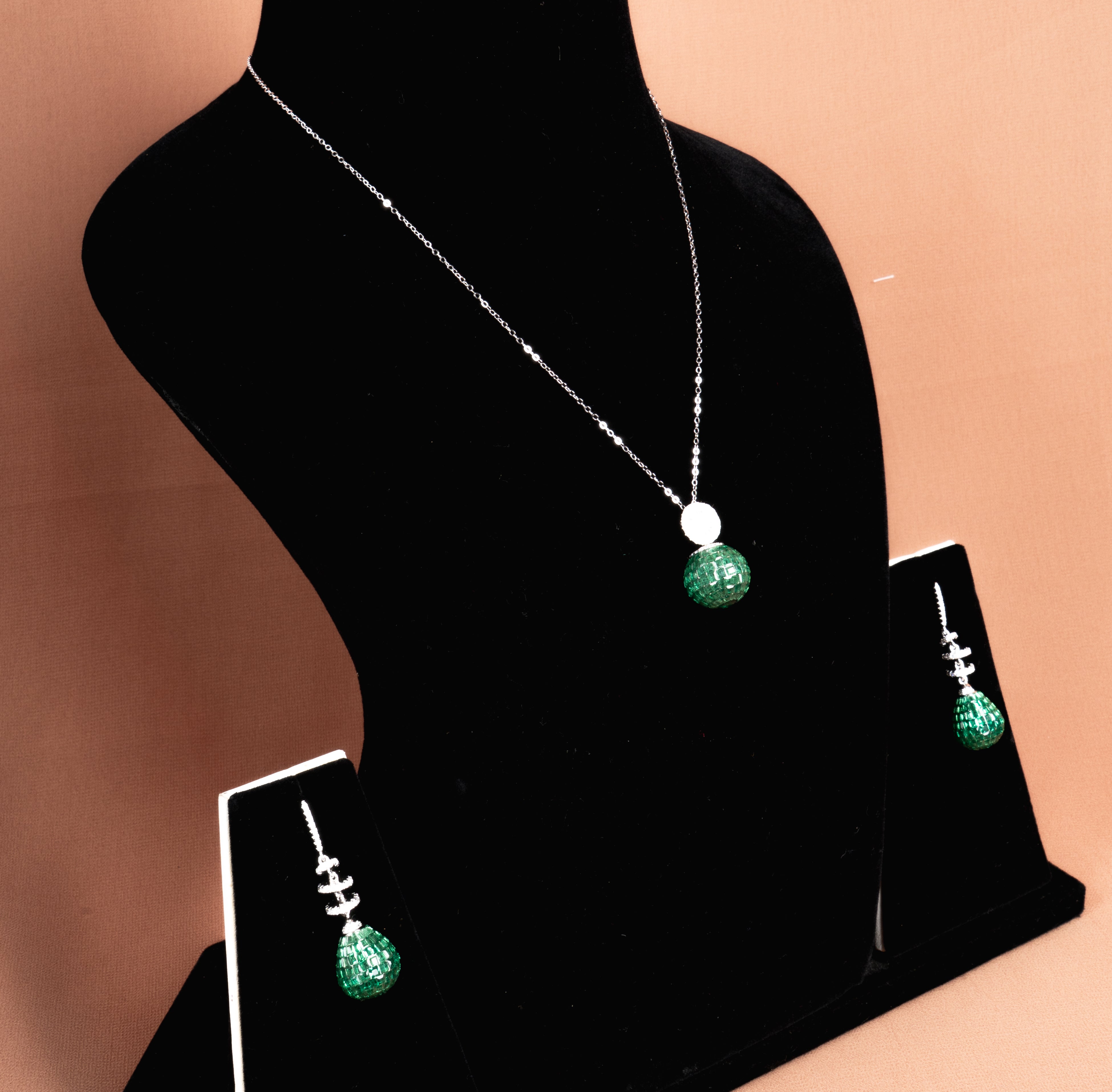 Everdine Emerald Drop Necklace and Earrings Set