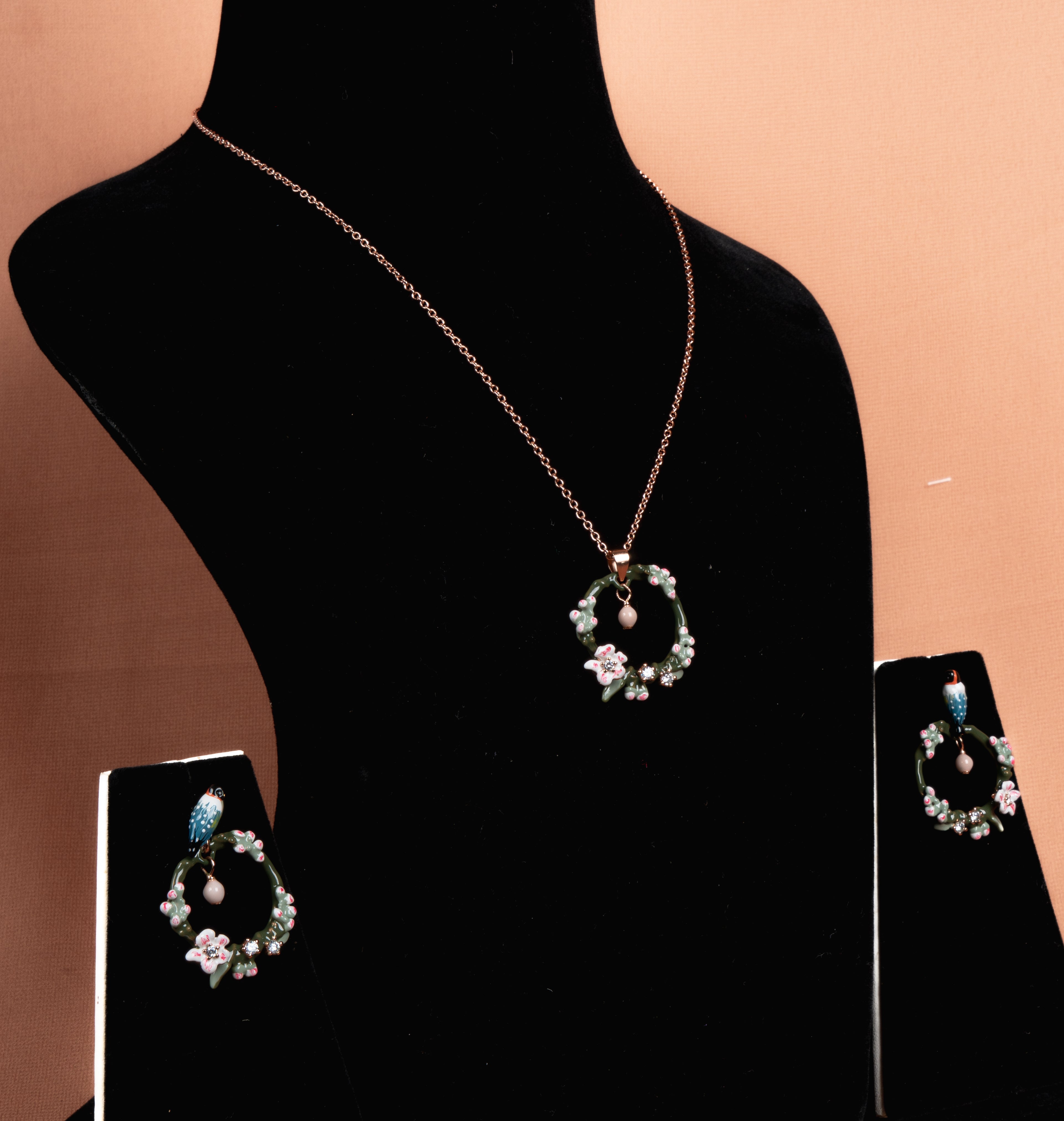 Aviora Blossom Wreath Necklace and Earrings Set