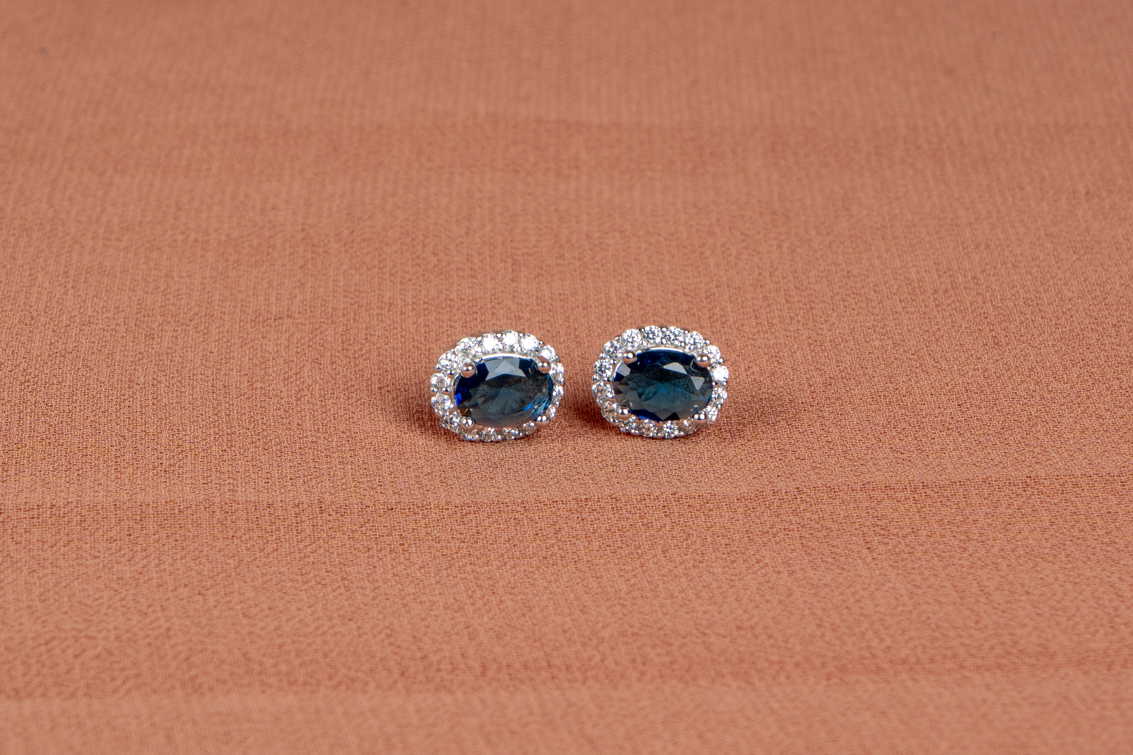 Norvelle Sapphire Choker and Stud Earrings Set
