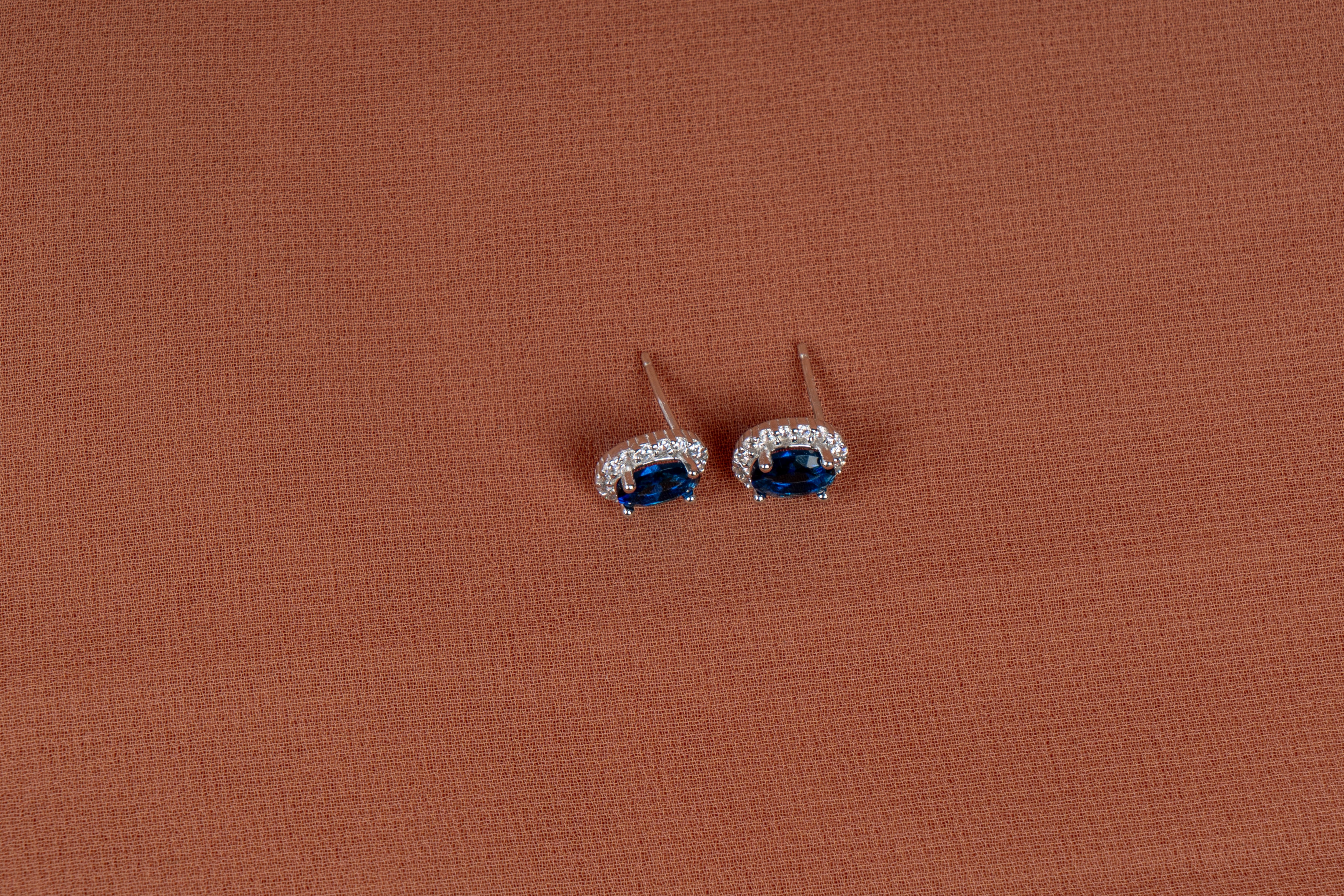 Norvelle Sapphire Choker and Stud Earrings Set