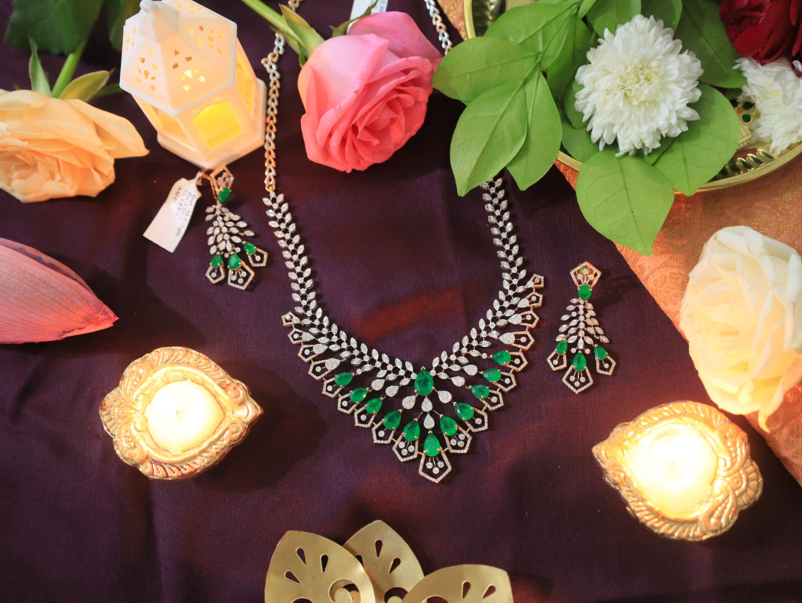 Emerald Radiance Statement Necklace Set
