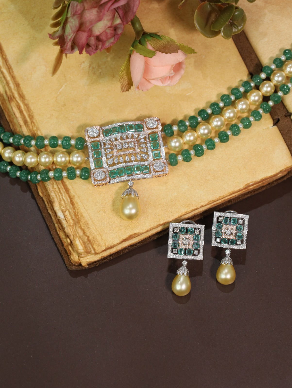 Emerald Pearl Heritage Choker Set