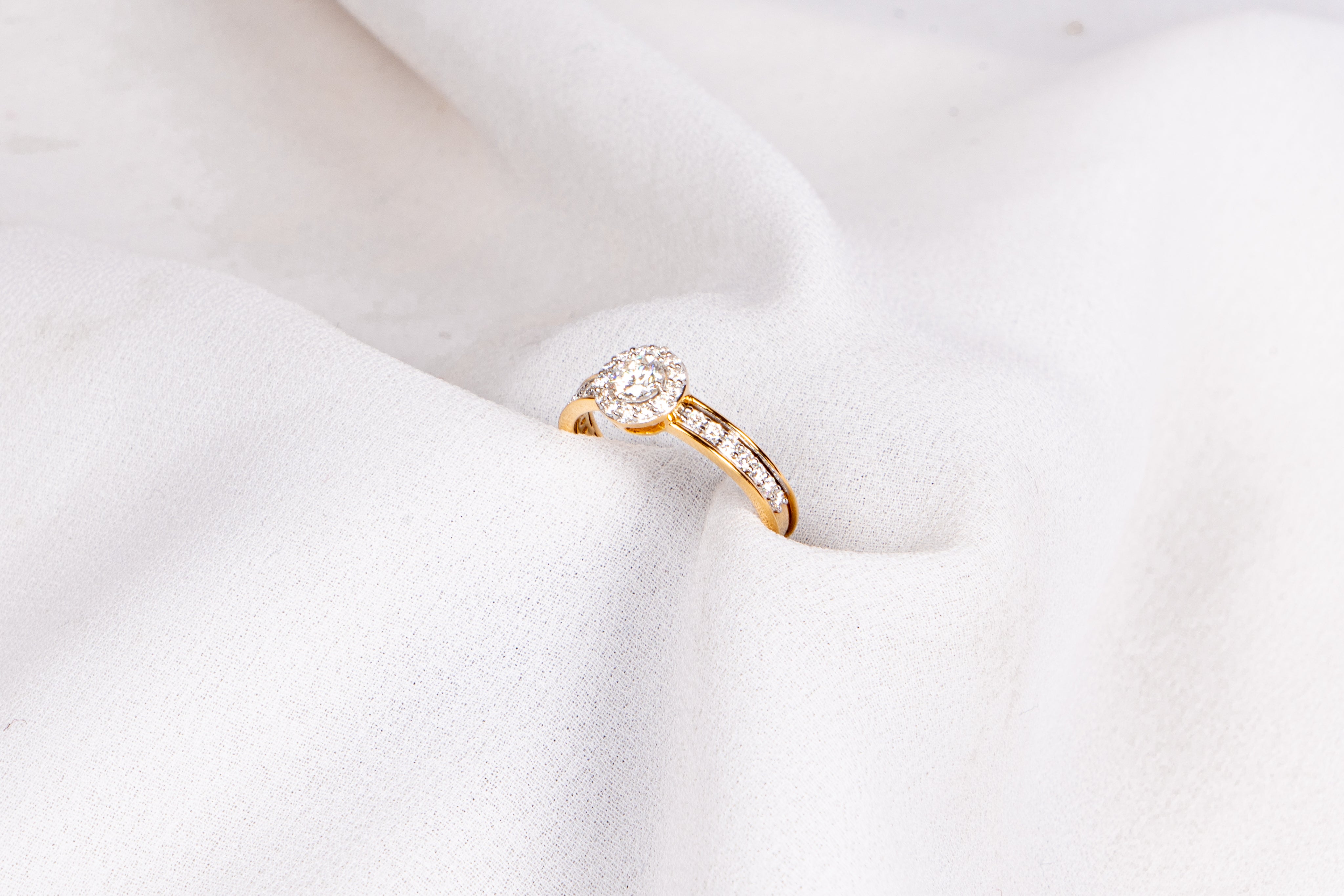 Aurora Oval Halo Diamond Ring