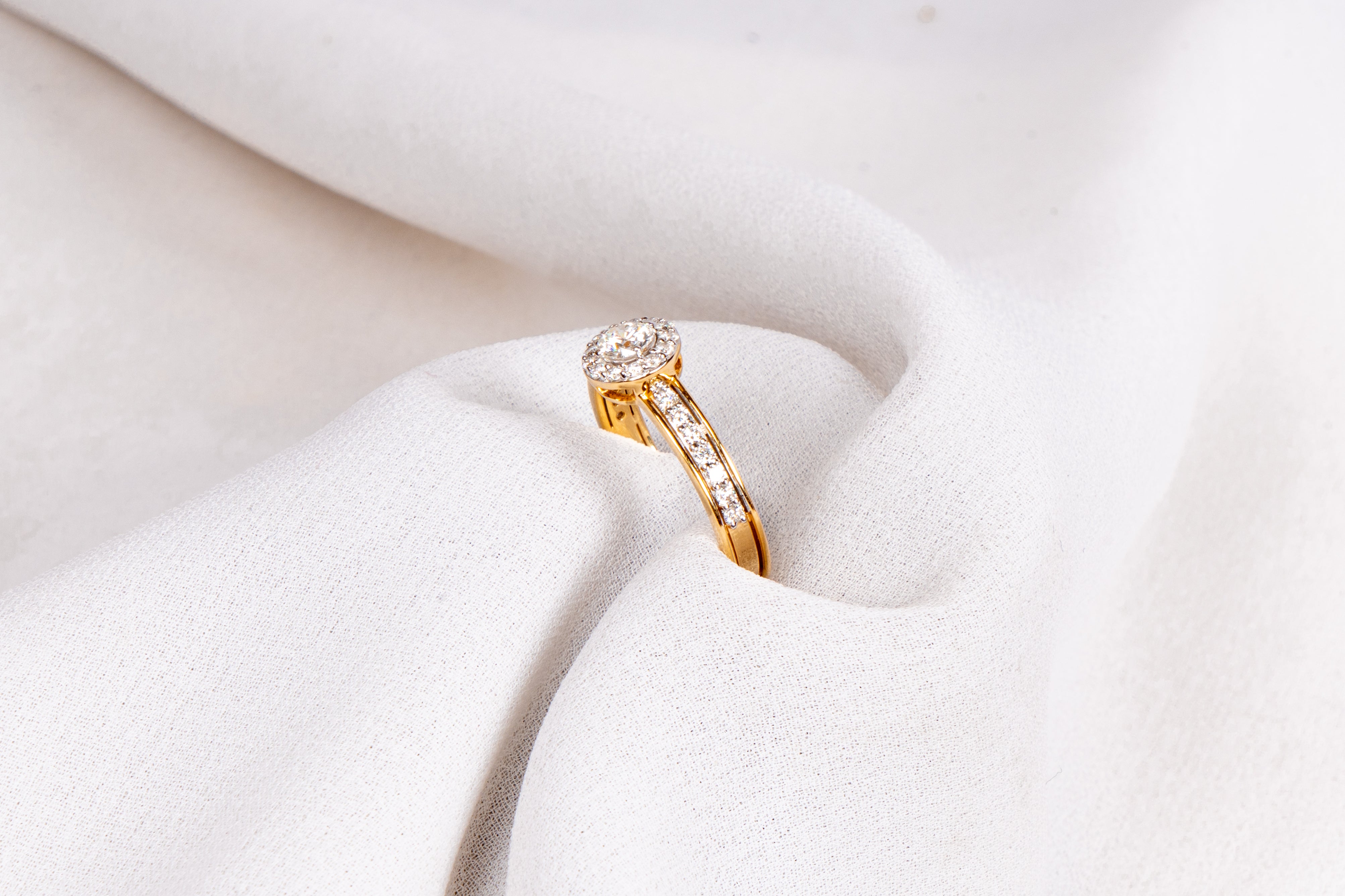 Aurora Oval Halo Diamond Ring