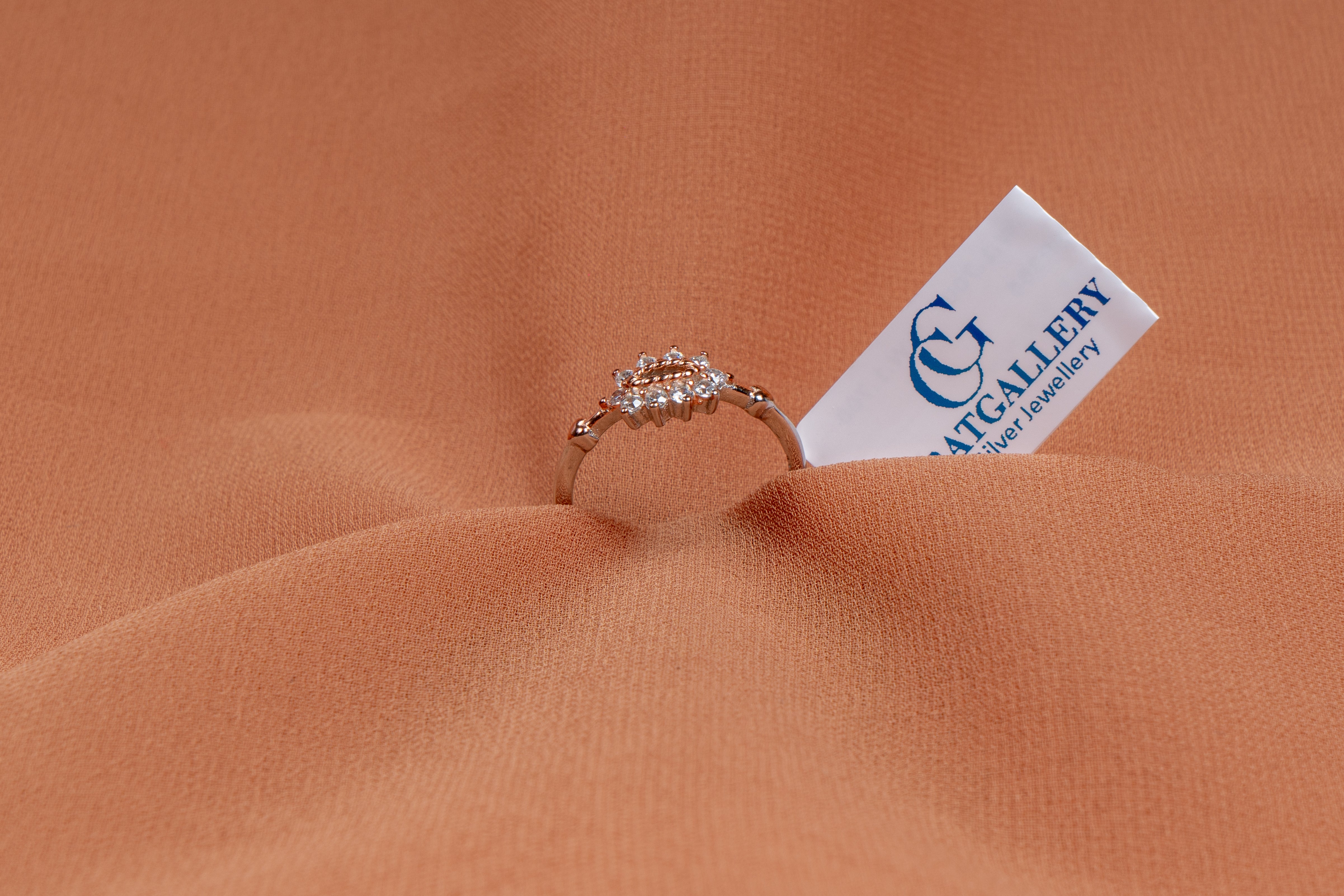 Lucia Petite Oval Halo Ring
