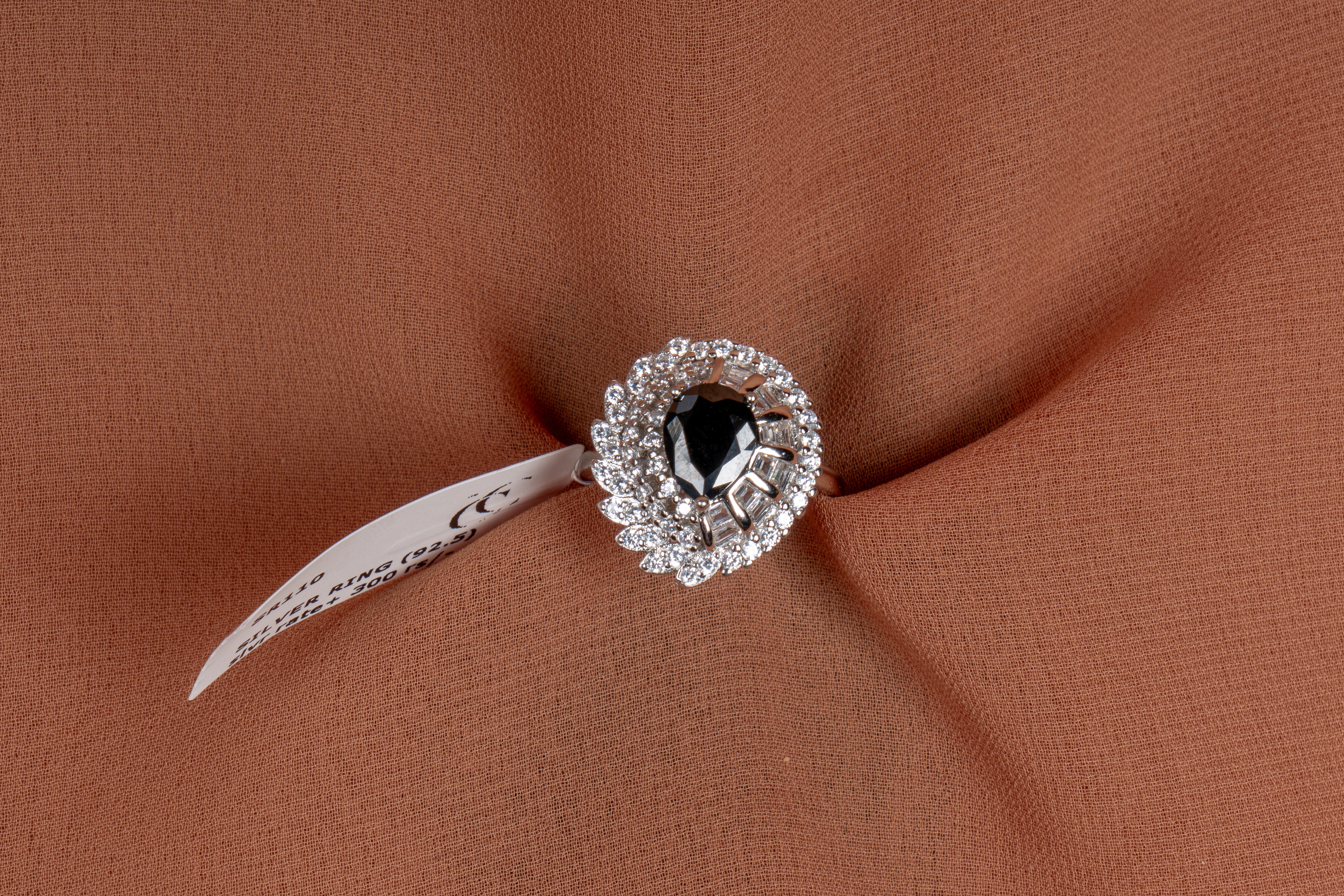 Noirelle Black Pear Swirl Ring