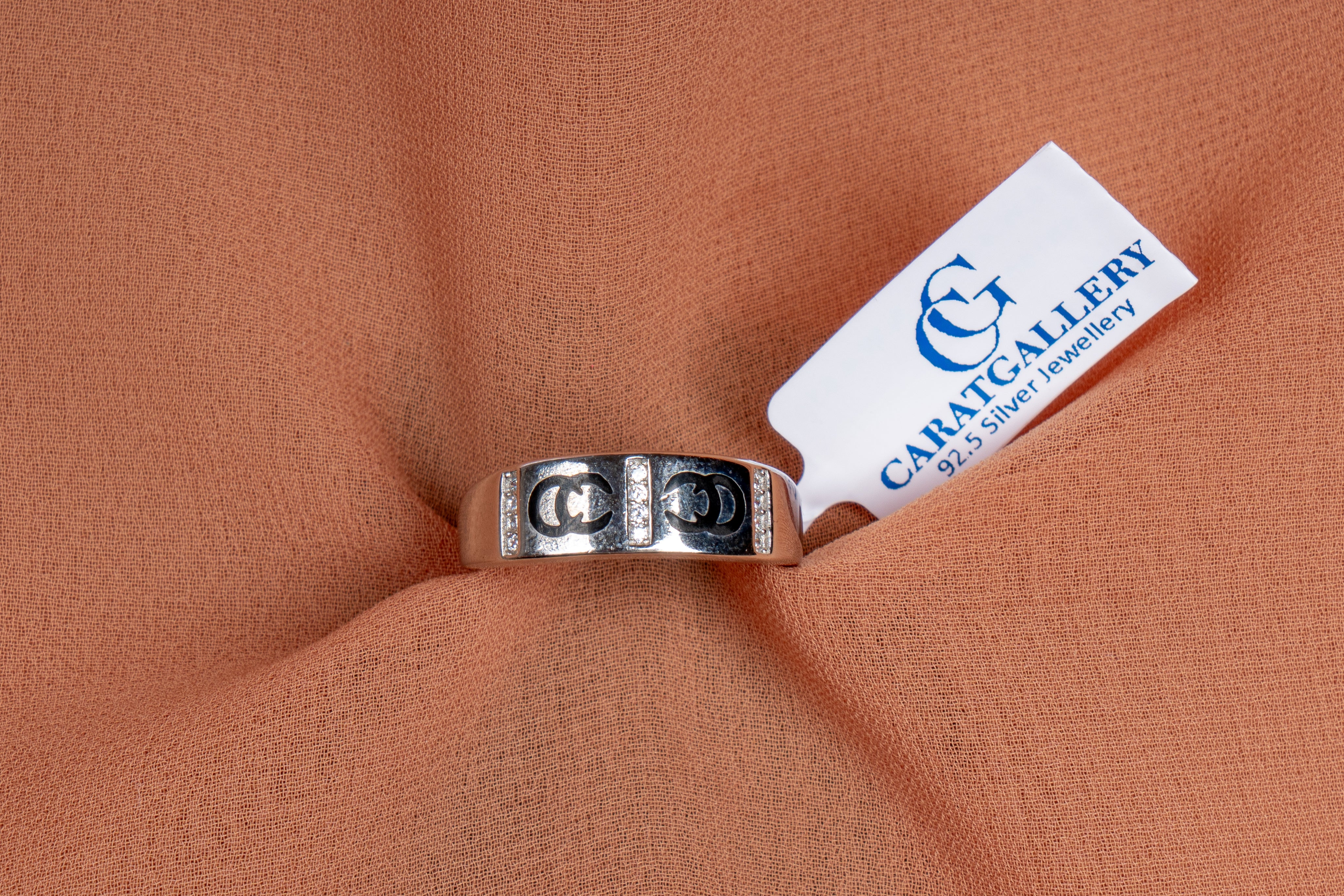 Avelon Dual Motif Band Ring