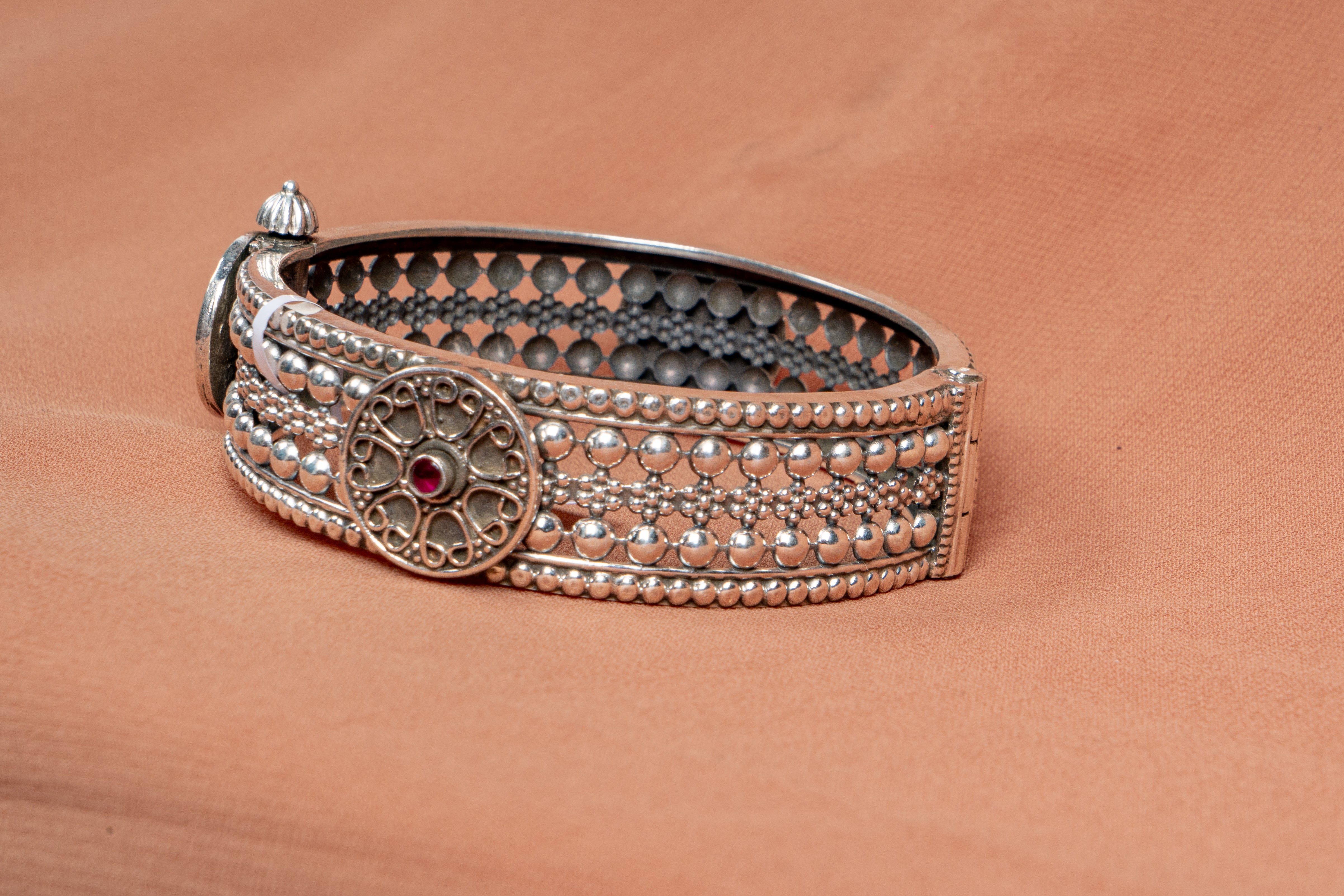 Royal Filigree Silver Statement Kada