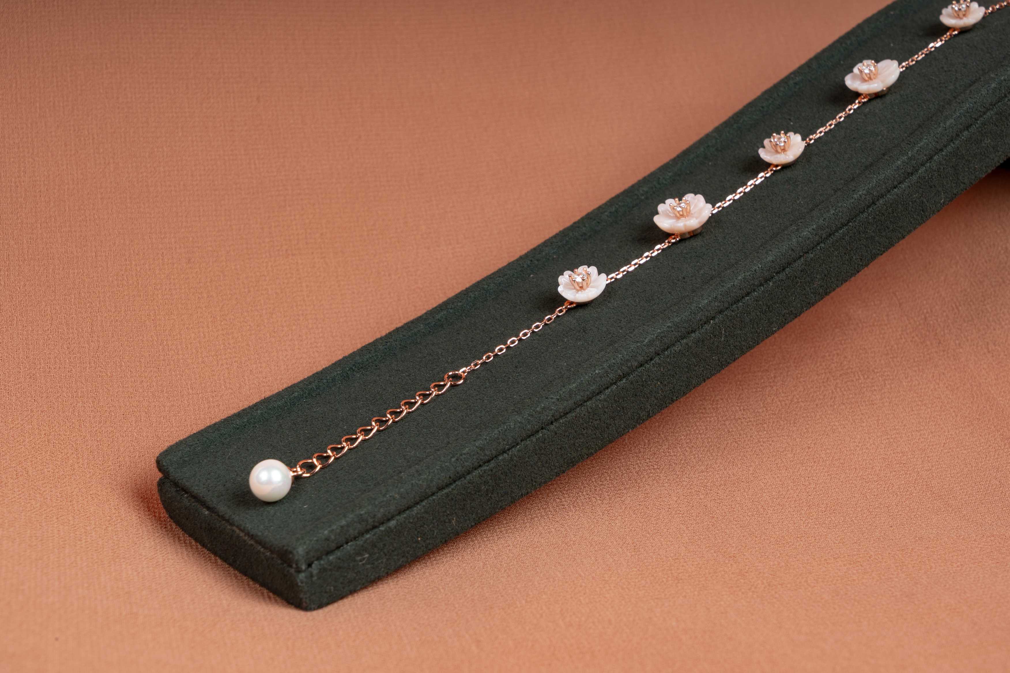Camellia Bloom Charm Bracelet