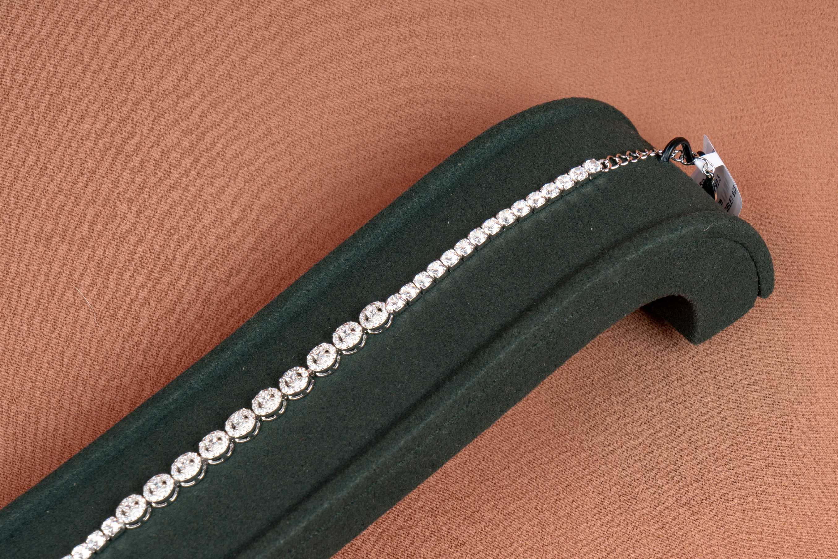 Lunara Halo Crystal Bracelet