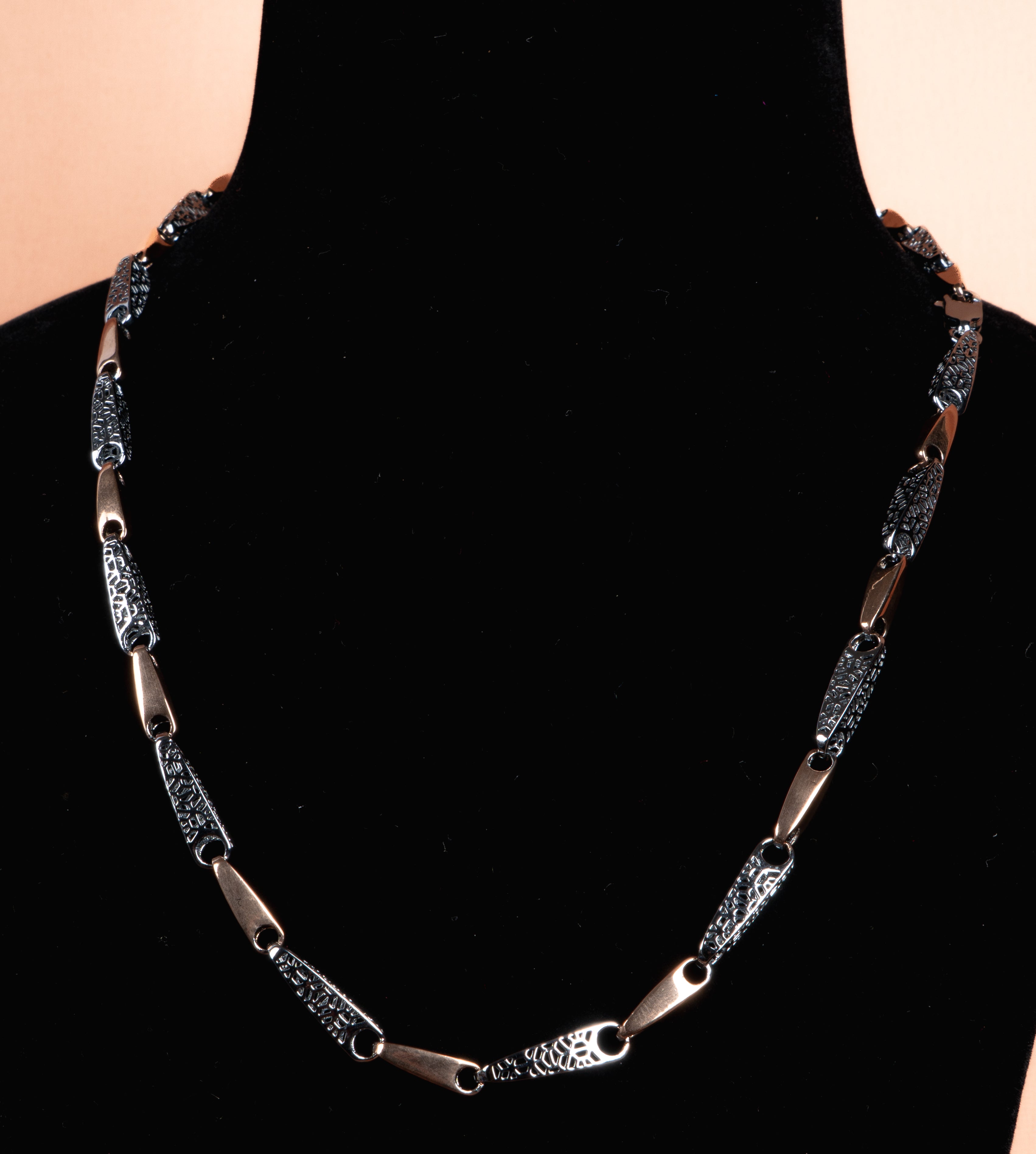 Dual Tone Geometric Link Silver Necklace