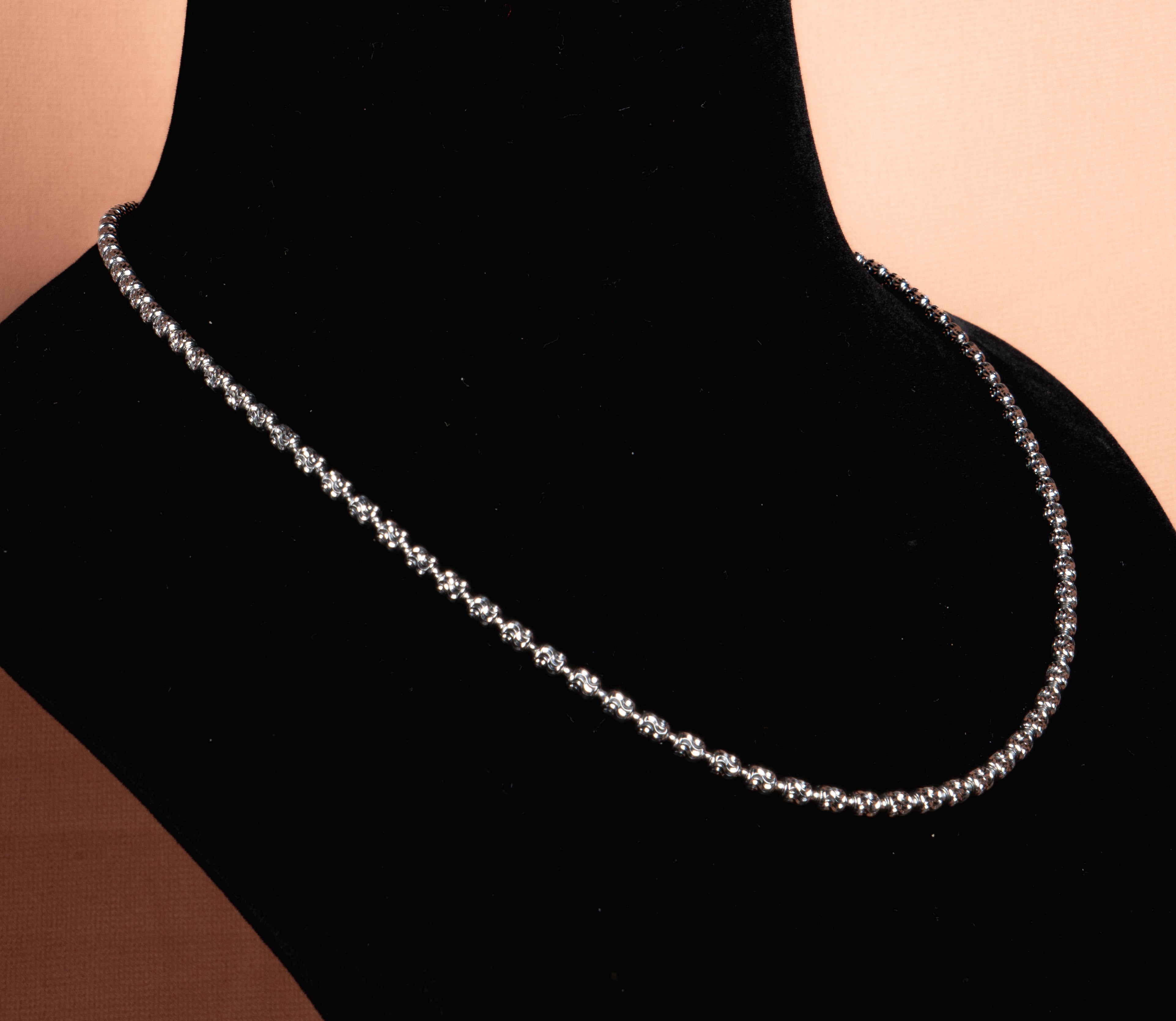 Aveline Moon-Cut Bead Chain