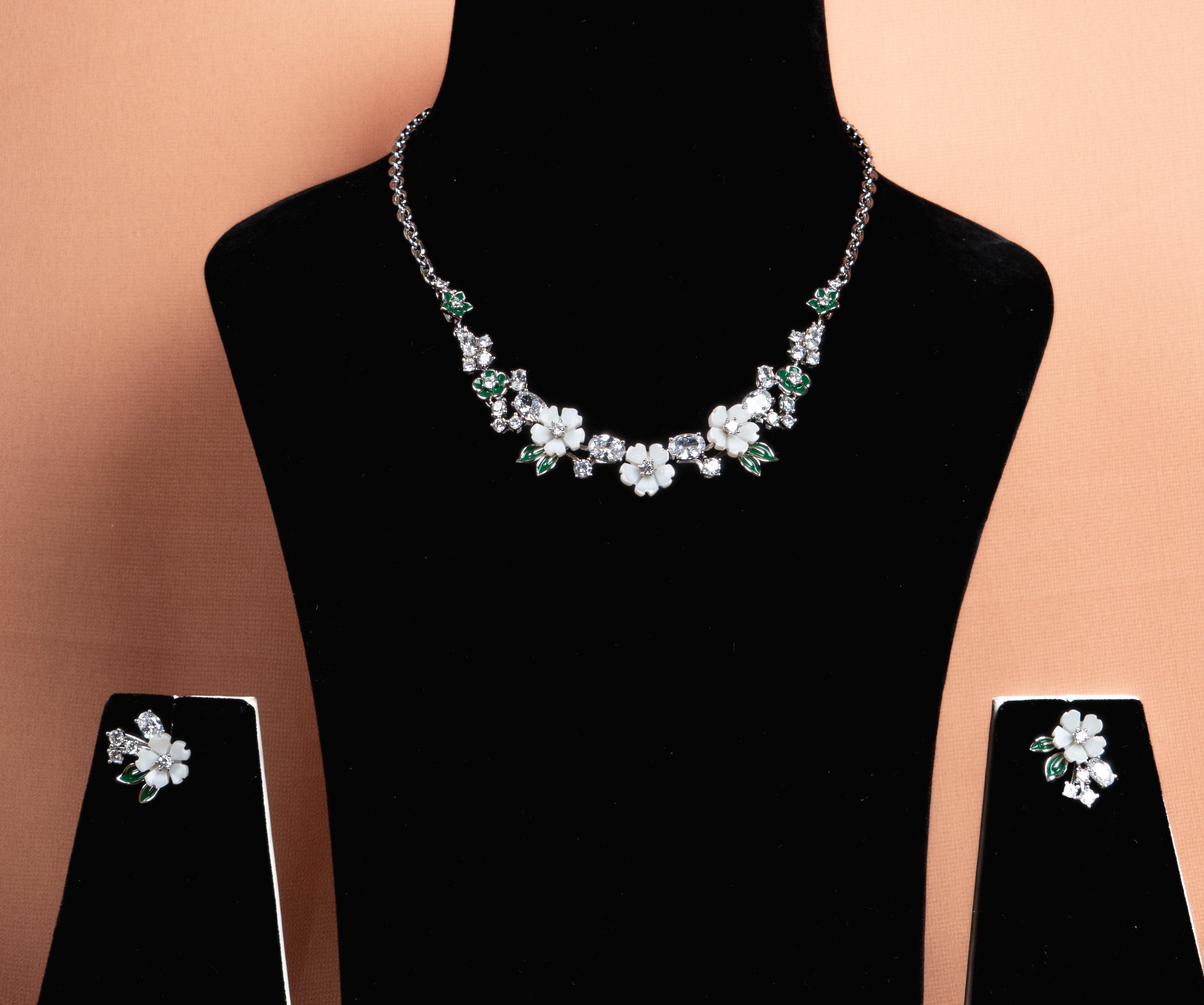Fleurine Blossom Necklace & Earrings Set