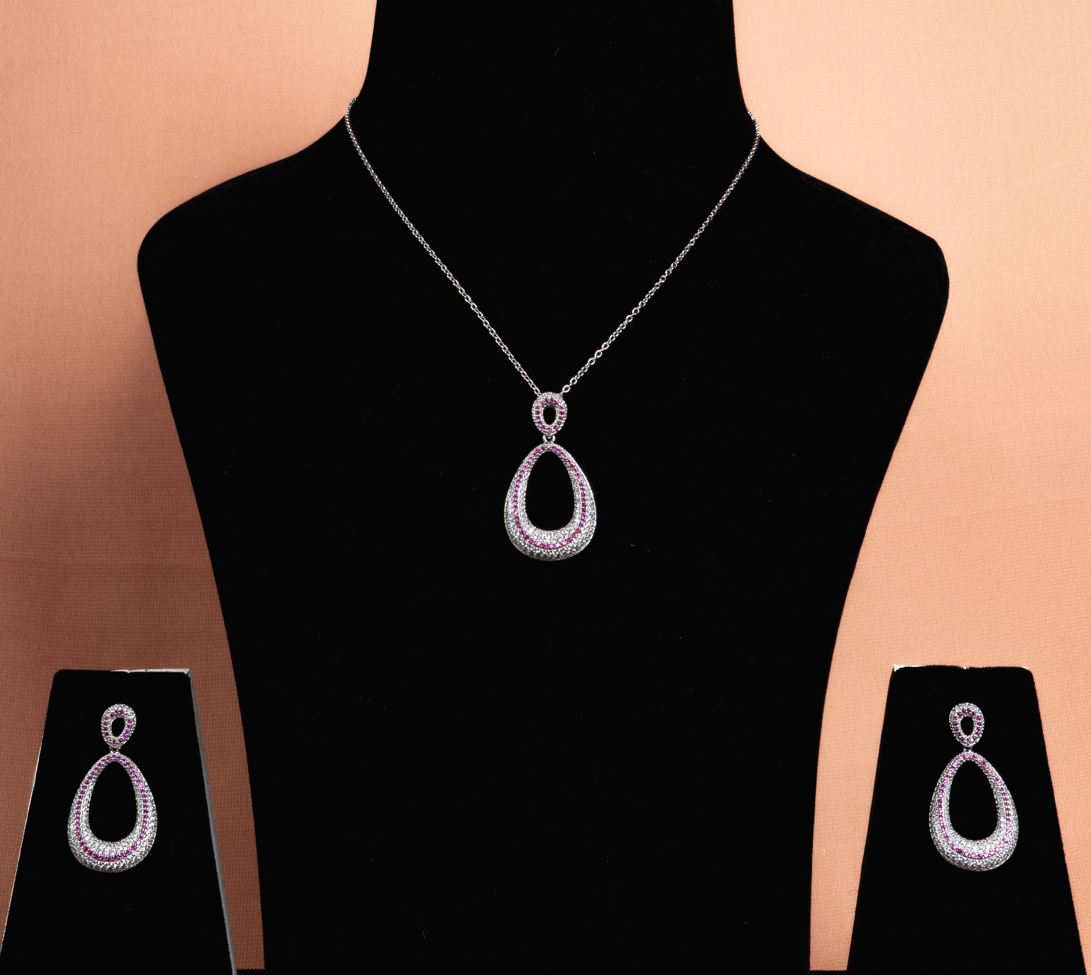 Zephira Halo Necklace and Earrings Set