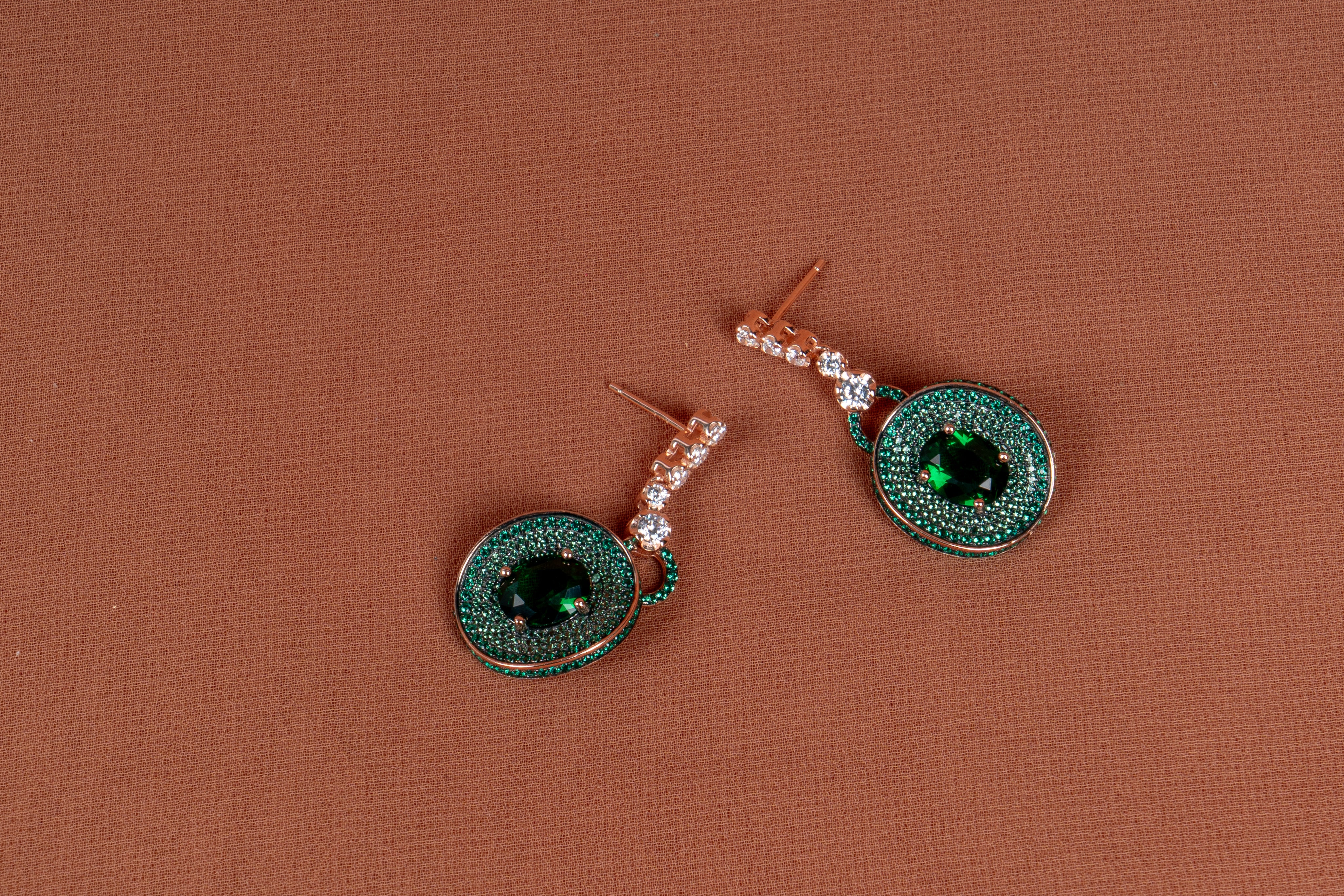 Orvessa Emerald Necklace and Earrings Set