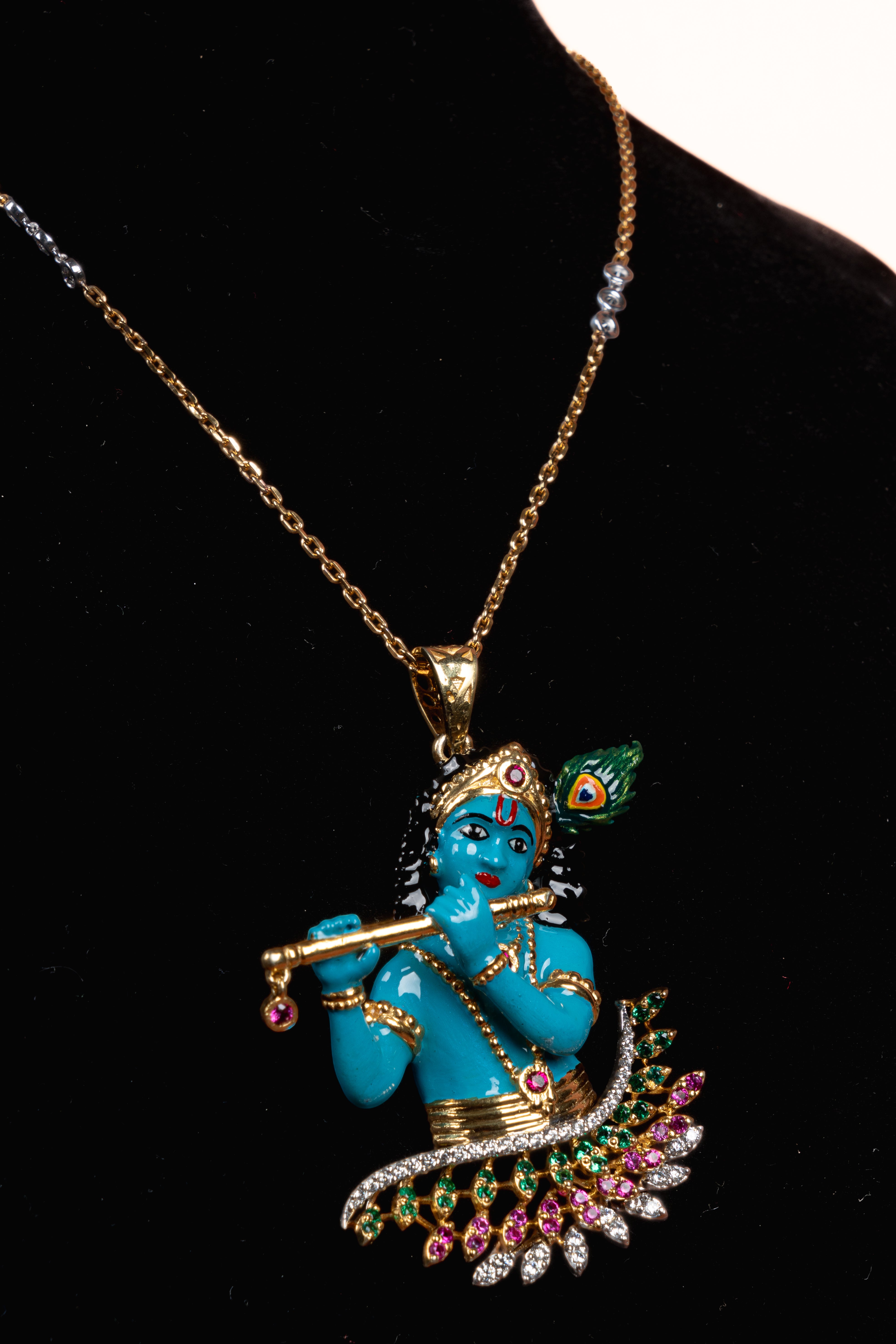 Aurevon Artisan Pendant Chain