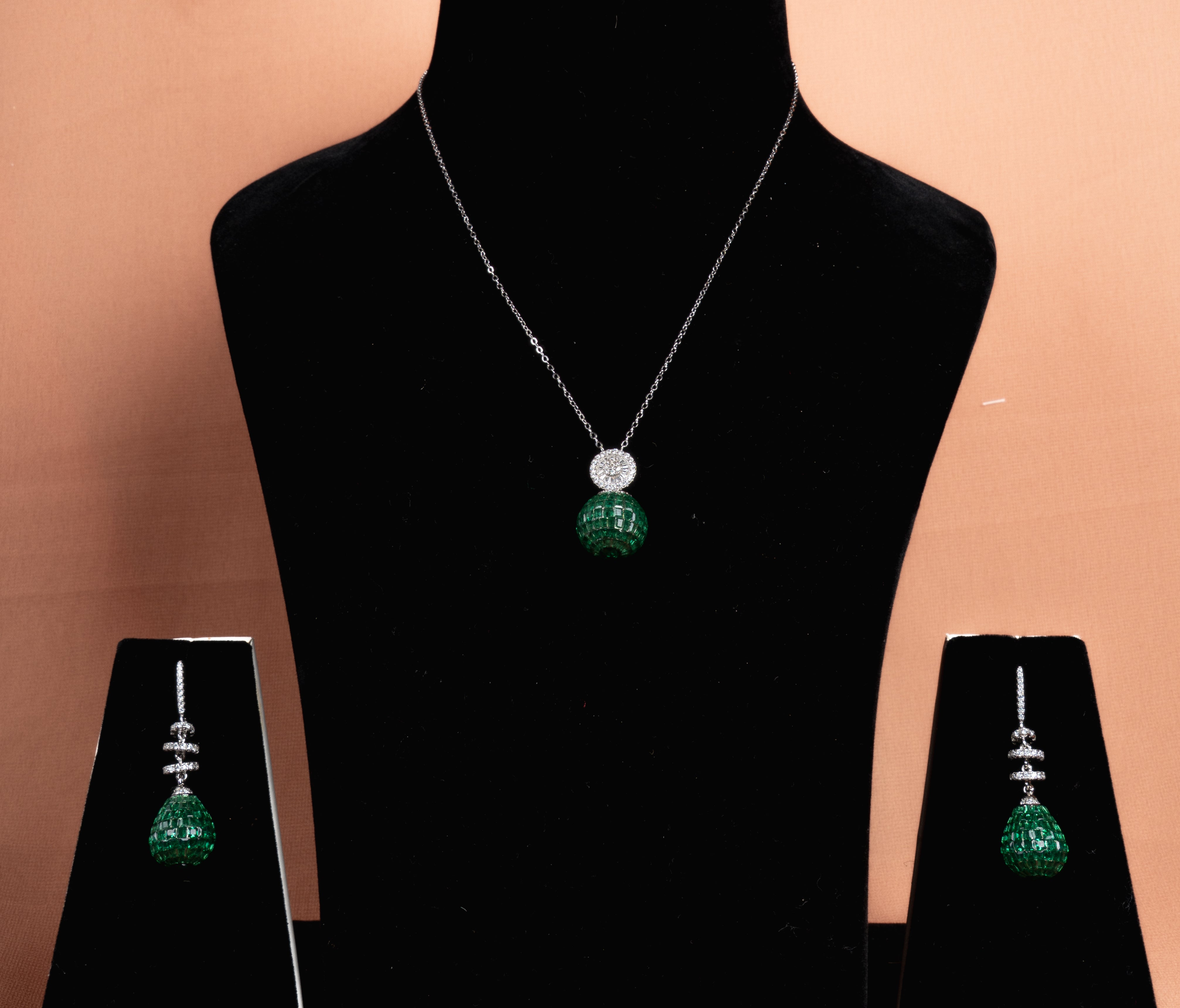 Everdine Emerald Drop Necklace and Earrings Set