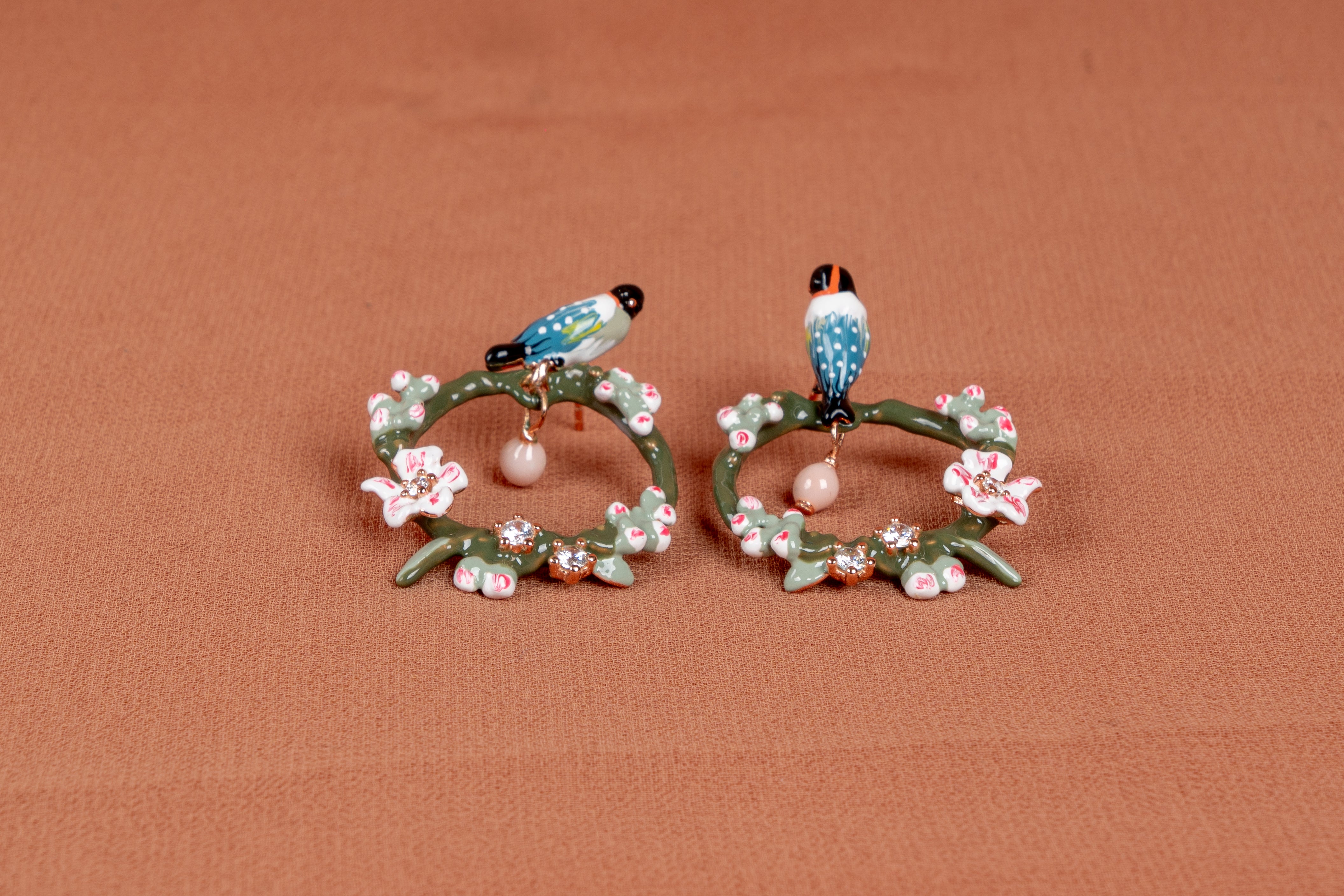 Aviora Blossom Wreath Necklace and Earrings Set