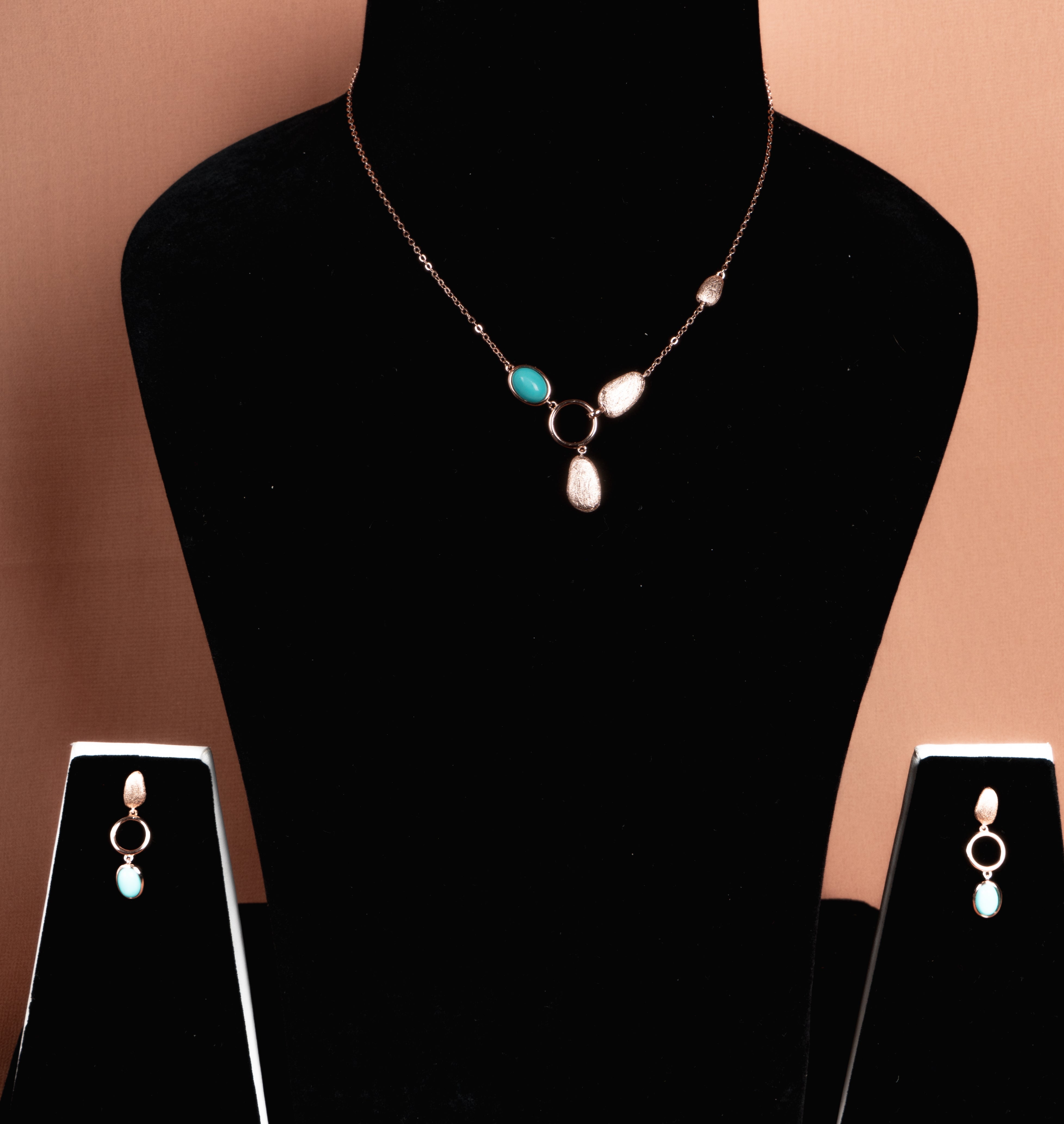 Virelia Modern Necklace and Drop Earrings Set
