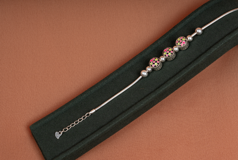 Roselle Bloom Bead Bracelet
